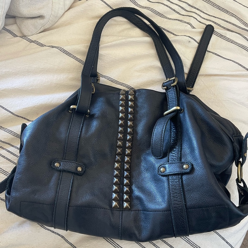 Tylie Malibu leather handbag
